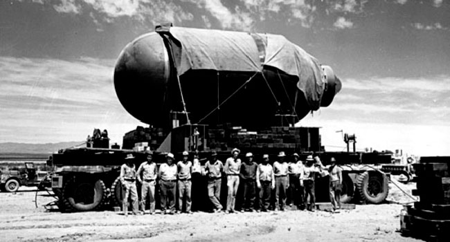 atomic bomb, manhattan project