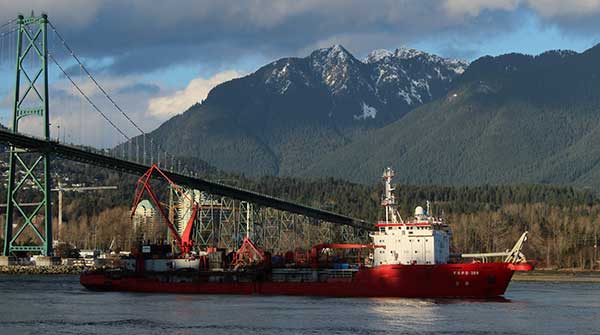 Vancouver-dock-boat-ship