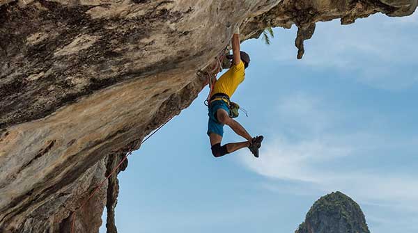 Mountain-climbing-challenge-life