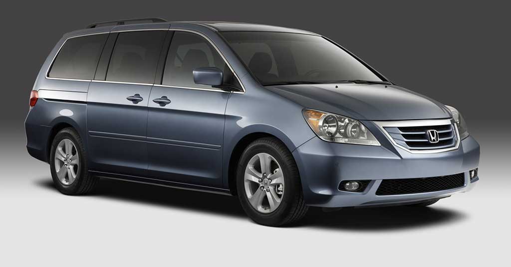 Once a popular family minivan, the 2010 Odyssey from Honda now demands careful inspection before that bargain price makes sense